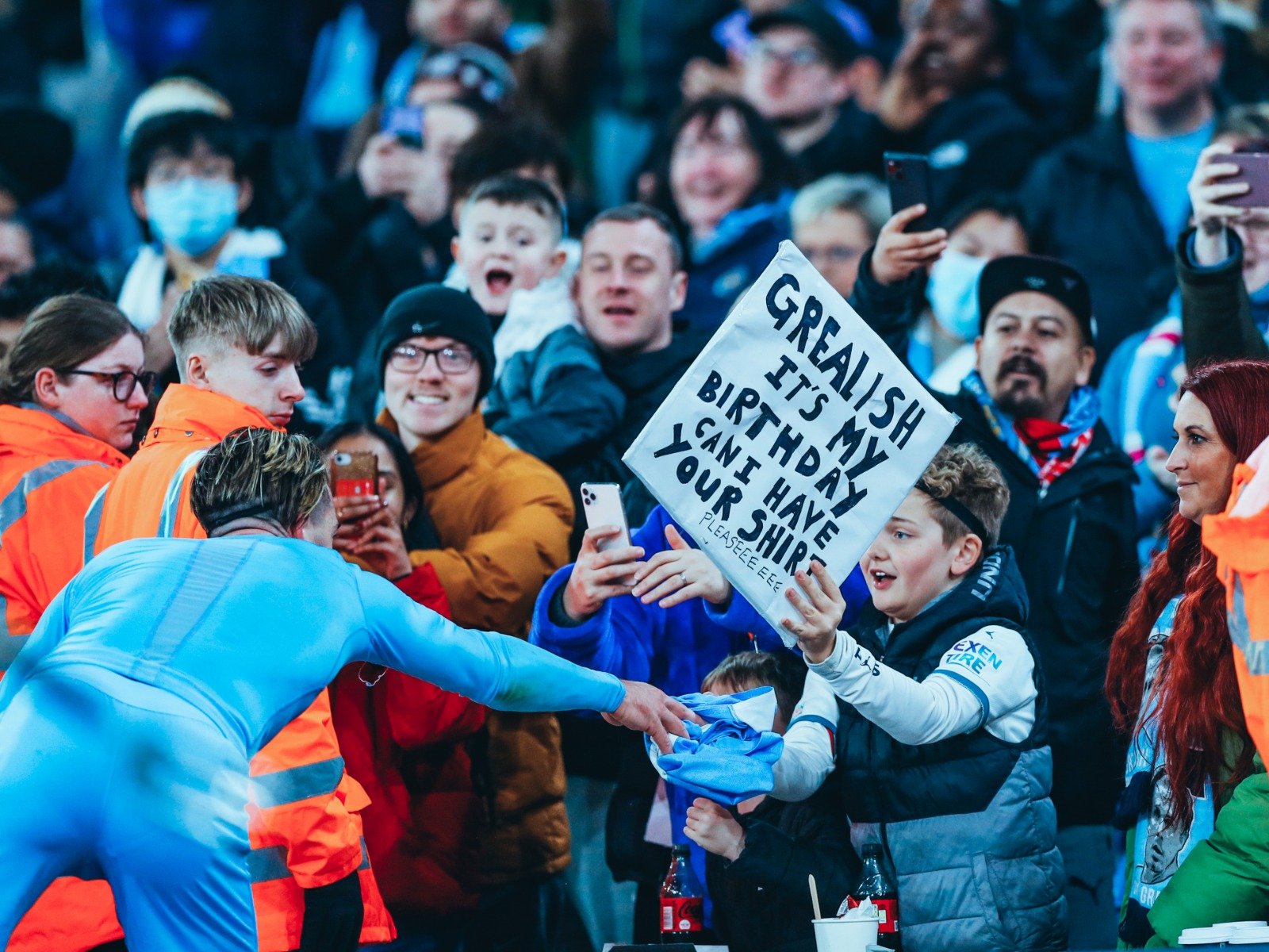 对默默无闻 对默默无闻